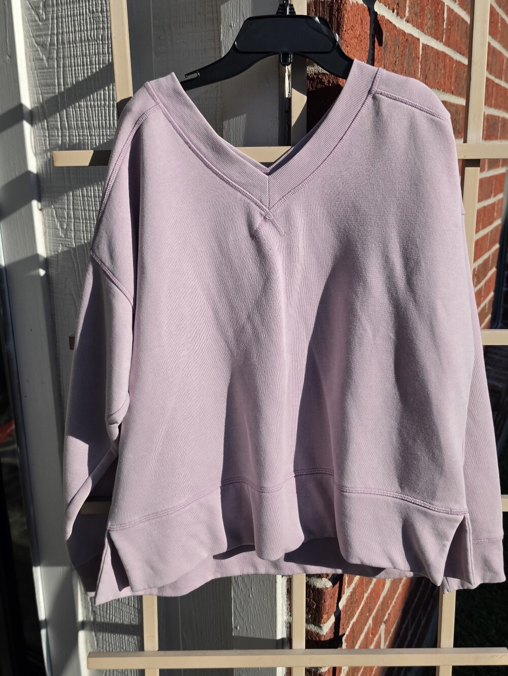 NEW Danskin Lilac Sweatshirt Large
